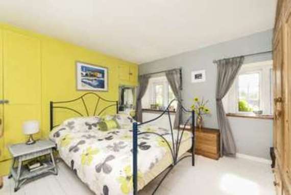 4 Bedroom Semi-Detac...